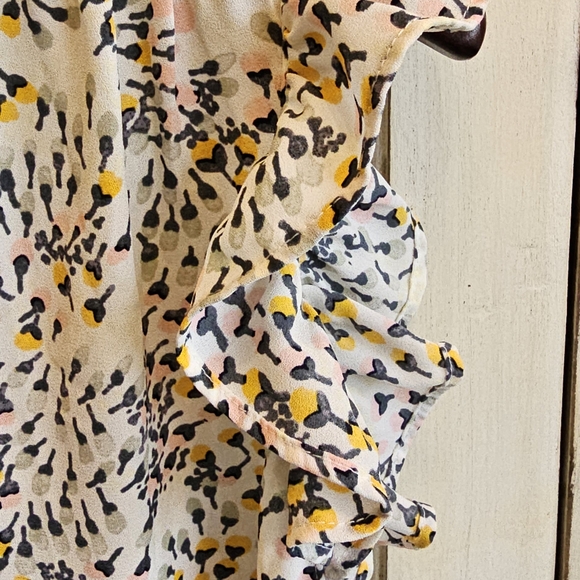 LOFT Sleevless Ruffle Neck Blouse - Picture 4 of 6